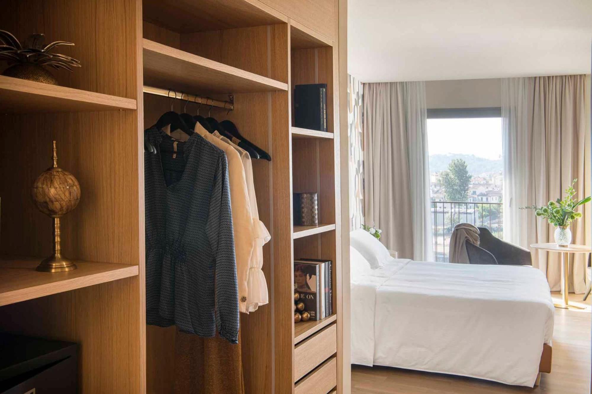 Columbus Urban Resort Firenze Bagian luar foto A room at the hotel
