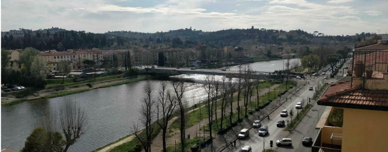 Columbus Urban Resort Firenze Bagian luar foto The Arno at Pistoia